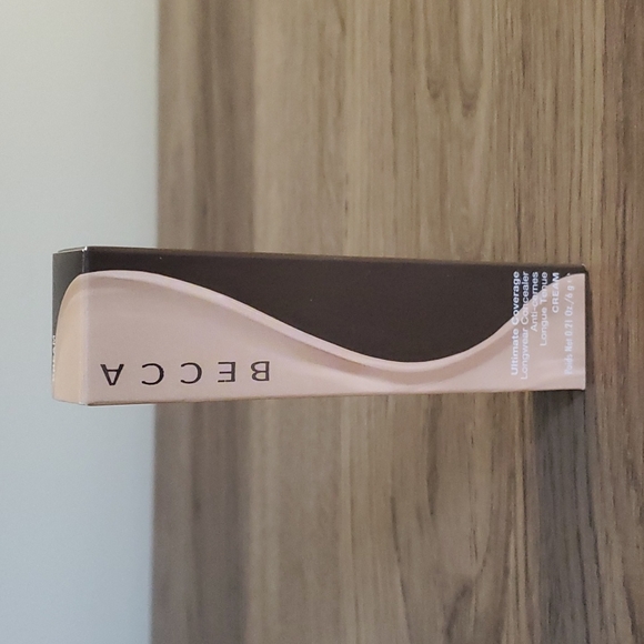 Becca Ultimate Coverage Longwear Concealer - Cream - Picture 2 of 12